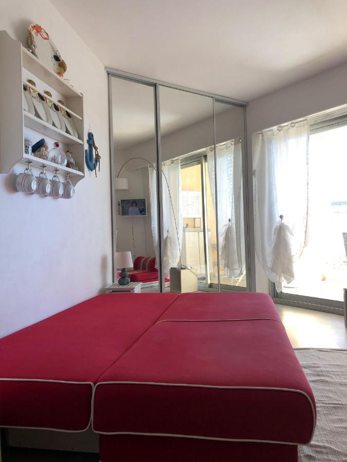 Charmant Studio A Cros De Cagnes Εξωτερικό φωτογραφία