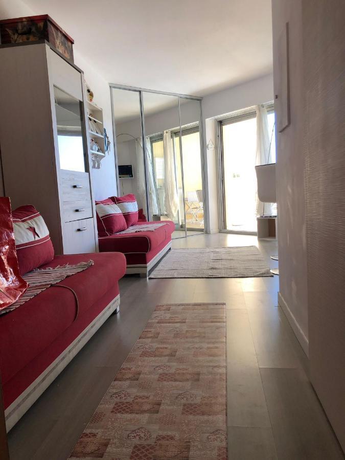 Charmant Studio A Cros De Cagnes Εξωτερικό φωτογραφία