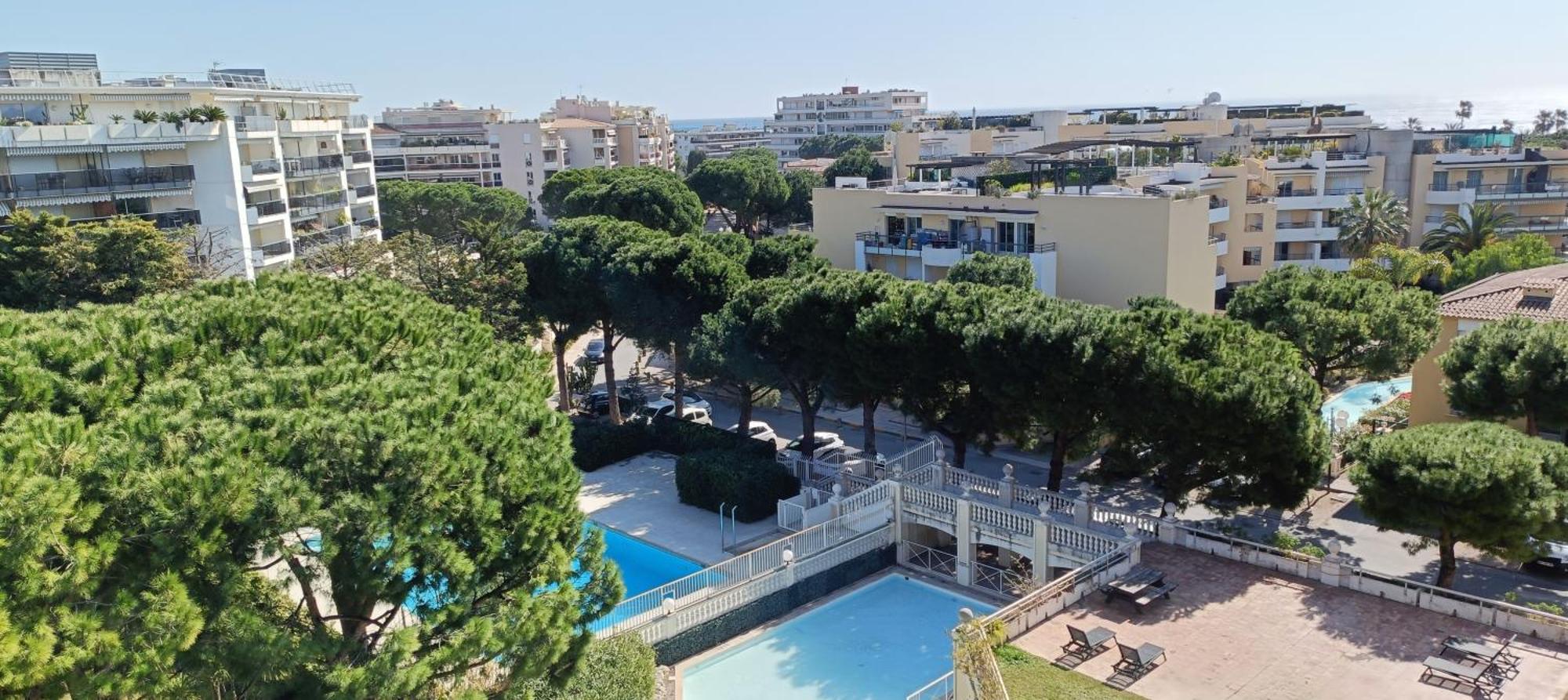 Charmant Studio A Cros De Cagnes Εξωτερικό φωτογραφία